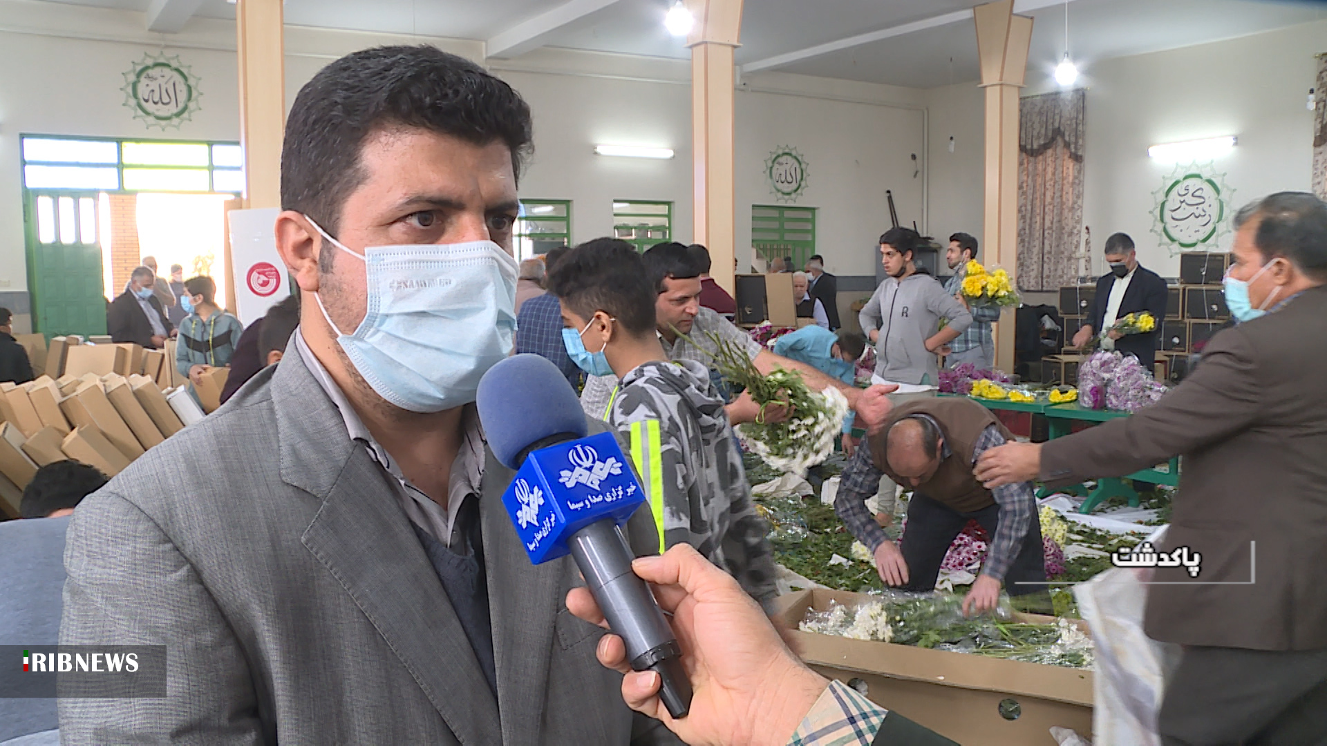 اهدای ۳۰۰ هزار شاخهگل برای گلآرایی حرم اهل بیت (ع)
