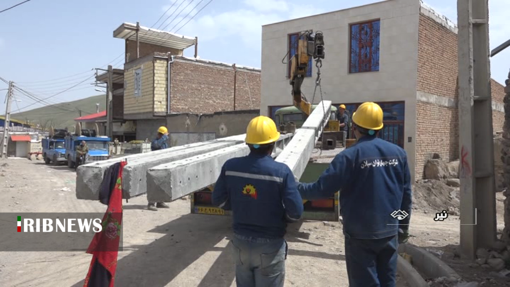 نصب کابل خودنگهدار برق در روستاهای نیر
