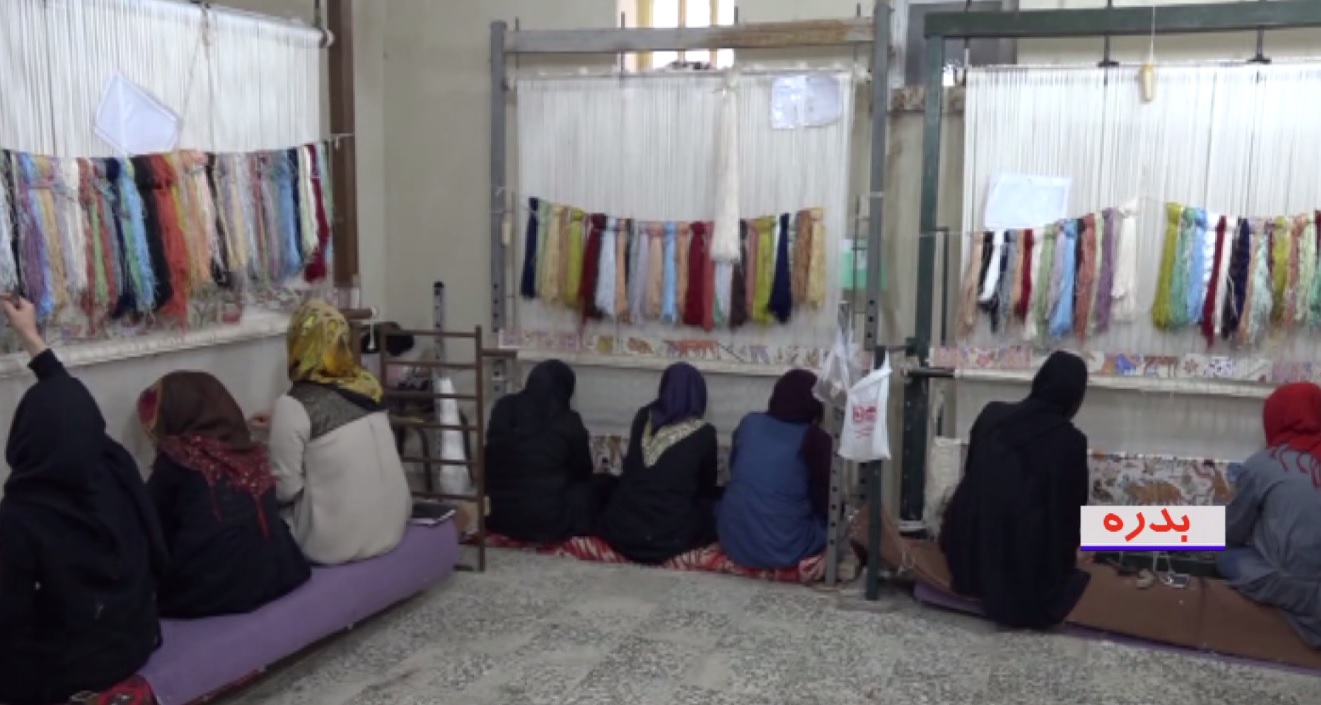 تولید هزار متر مربع فرش دستباف در شهرستان بدره