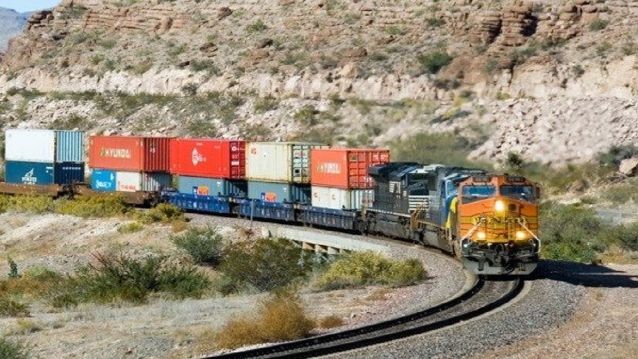 رشد ۴۶ درصدی جابهجایی بار در راهآهن شمالغرب