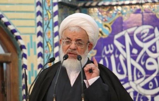 استکبار جهانی با ترویج بی بندوباری درصدد تباهی جامعه است