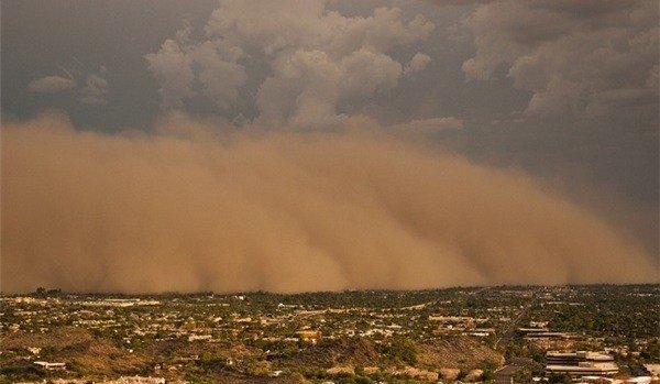 آسمان البرز محو در غبار آلودگی