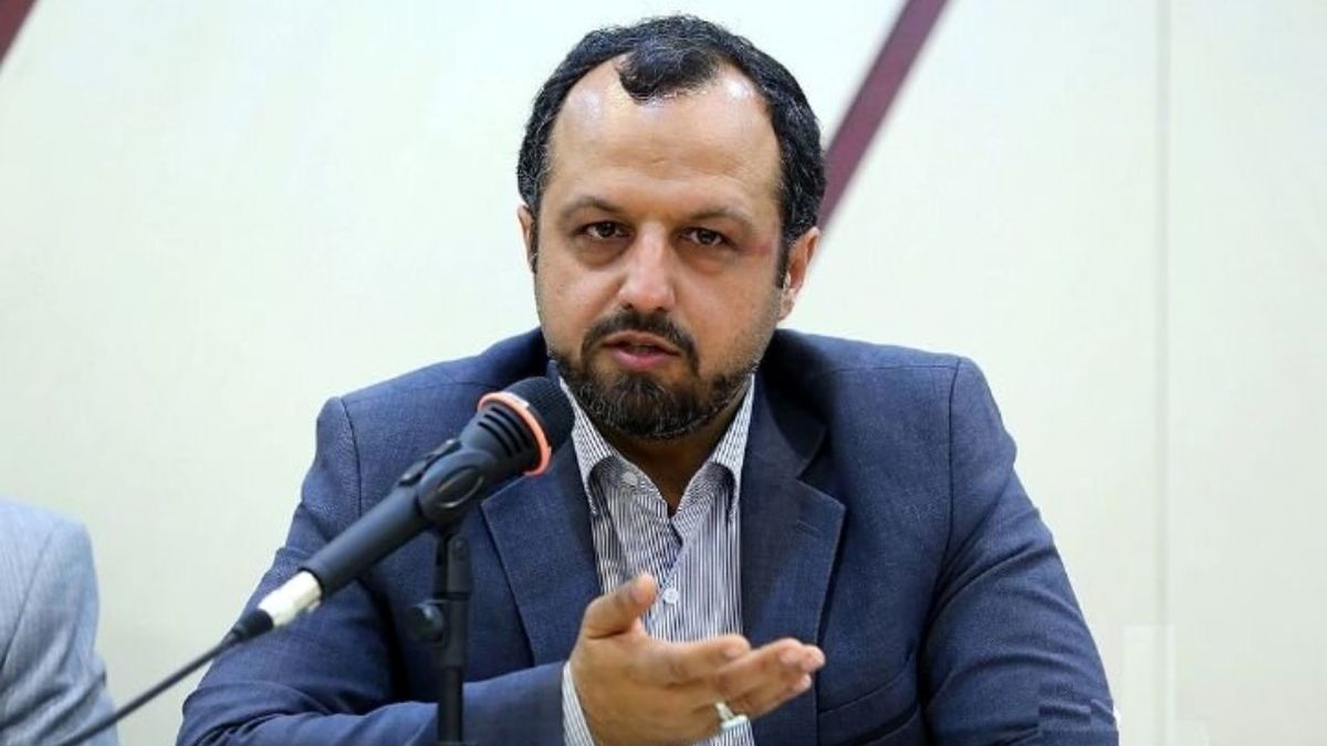 خاندوزی: تئوری‌های اقتصادی باید با تجربه اجرا تلفیق شود