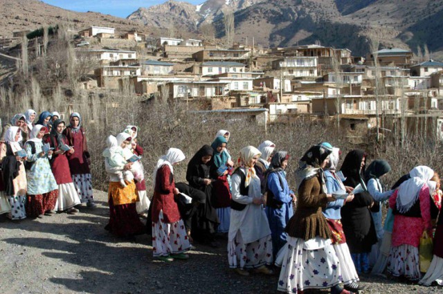 روستای انبوه و سازه دست کند گیرنده رودبار در مسیر ثبت ملی