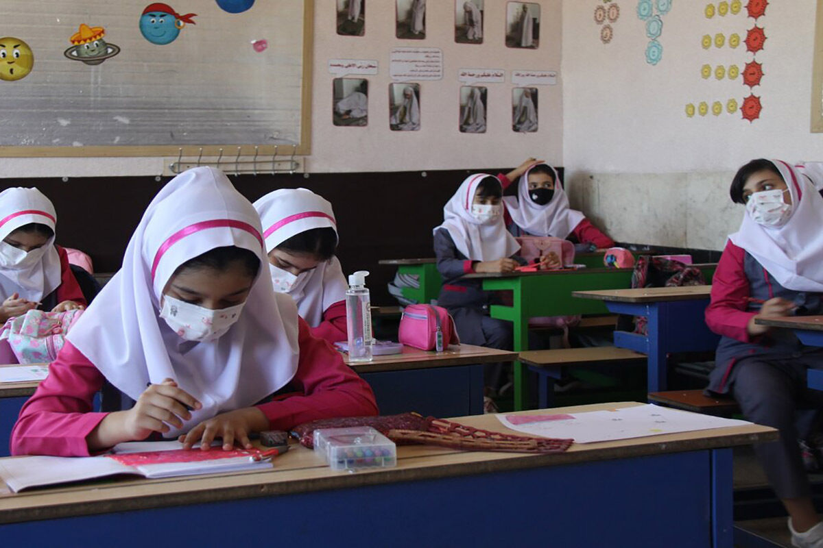 آغاز اجرای طرح مدارس ۲ زبانه در استان بوشهر