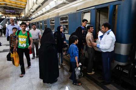 رکوردشکنی جا به جایی مسافر در راه آهن خراسان