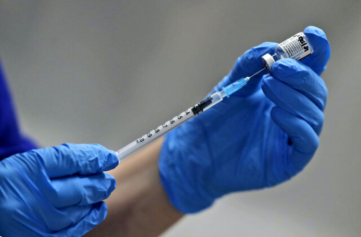 پوشش ۵۴ درصدی دز سوم واکسن کرونا در استان سمنان