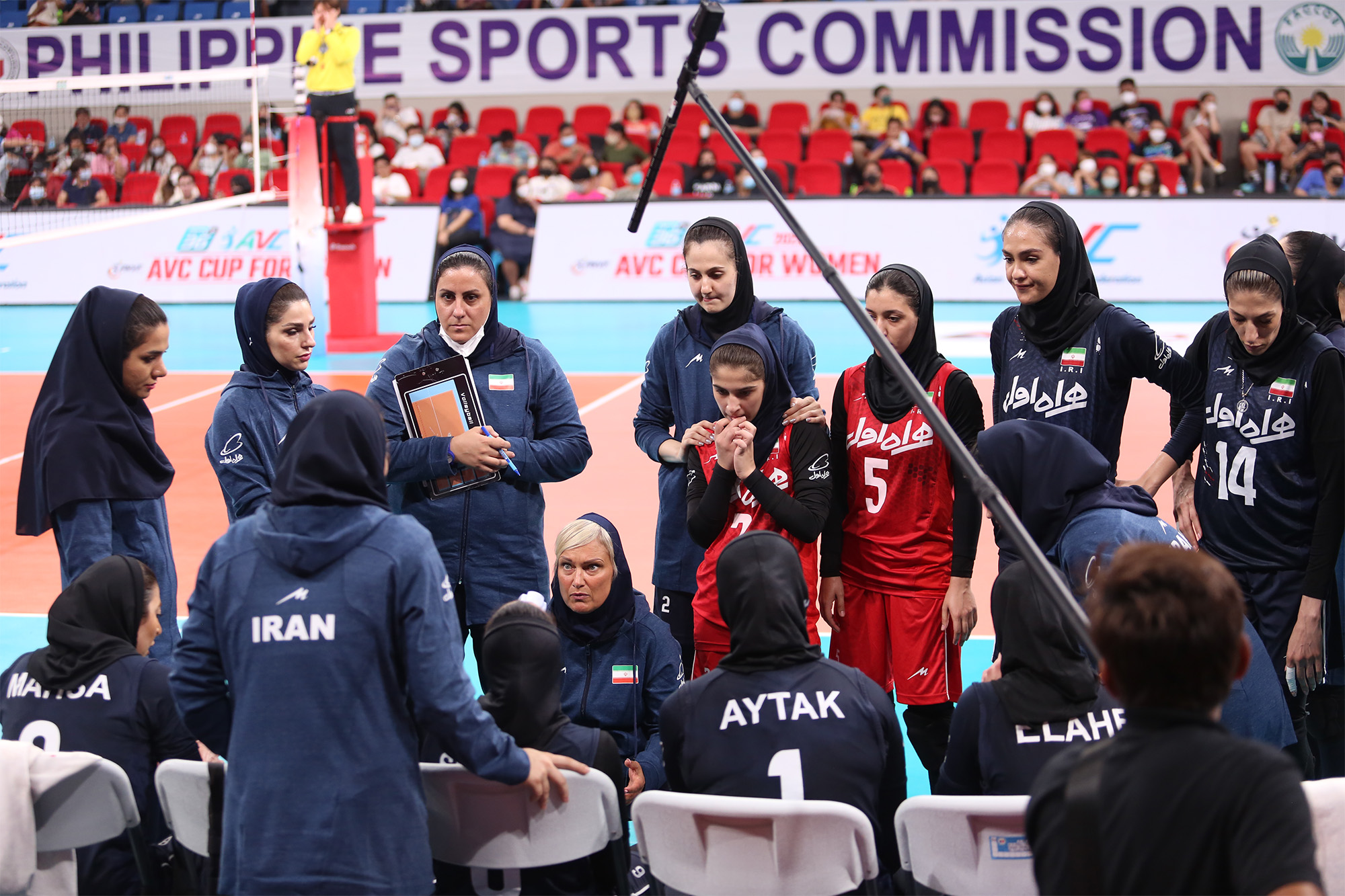 واليبال جام کنفدراسیون زنان آسیا، ایران یک ست از چین گرفت